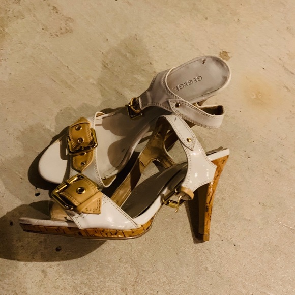 Shoes - Picture 3 of 11